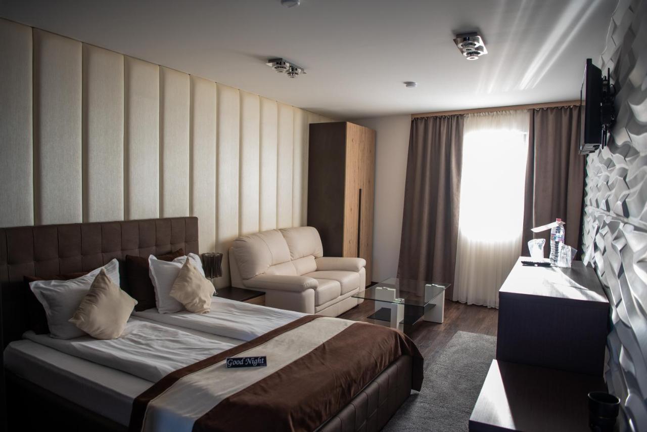 Hotel Acktion Deluxe Shumen Exterior foto